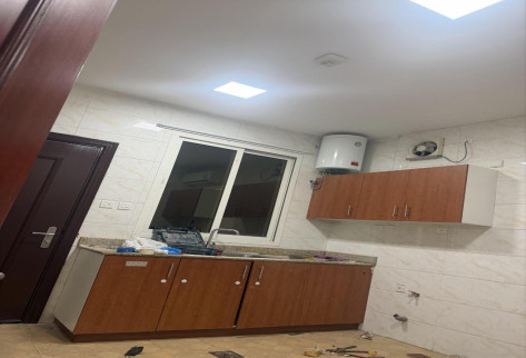 Nice Villa 5 bedrooms inside compound in alkhesa