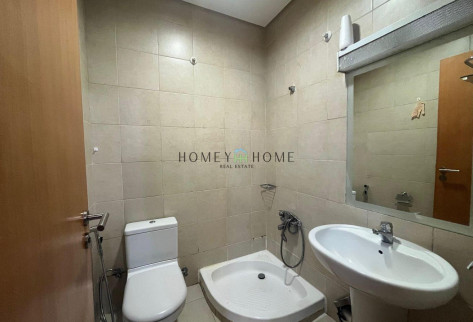 Furnished 2 BHK for Rent in Zig Zag Tower West Bay