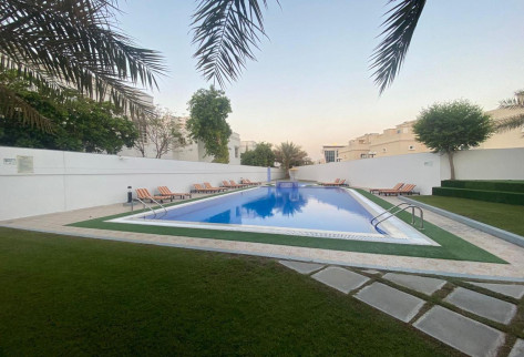 AMAZING COMPOUND VILLA /SPACIOUS/SEMI FURNISHED