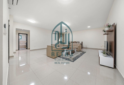 2BR | Furnished | Gym | Pool | Near Metro!