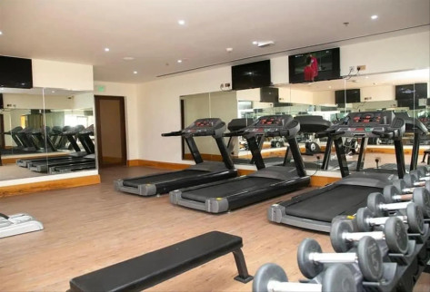 free month furnished 1bhk@ compound+pool+gym