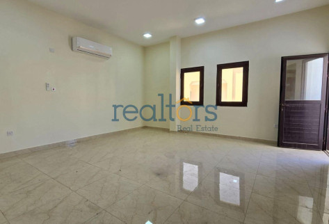 Spacious 5-Bedroom Apartment in Al Markhiya