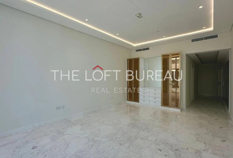 Luxury Penthouse | Fully Renovated | Sea View