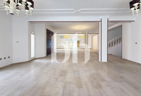SPACIOUS | 5 BEDROOMS + MAID | PRIVATE POOL - Villas in Al Dafna