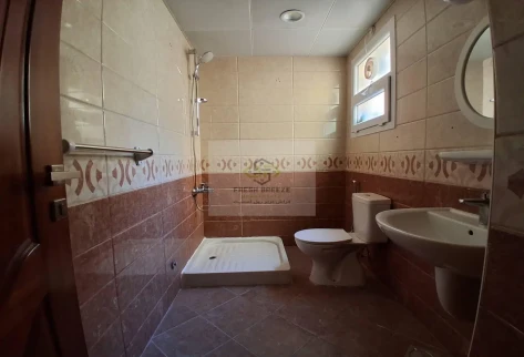 1 bhk with 2 toilet spacious size like brand new