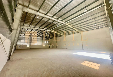 Brand New warehouse in birkt al Awamer - Warehouse in East Industrial Street