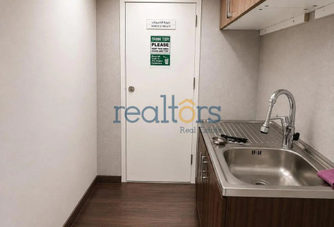 Spacious Fitted Office 5 Rooms 3 Parking Spaces