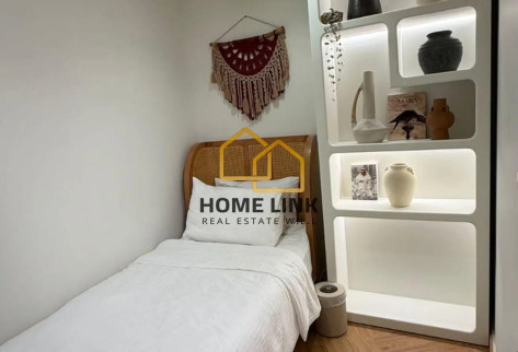AFFORDABLE 1 BHK+OFFICE ROOM FOR SALE | WATERFRONT