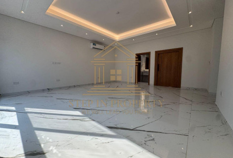 5+1Bed |Semi Furnished | super luxury in Al Azizia