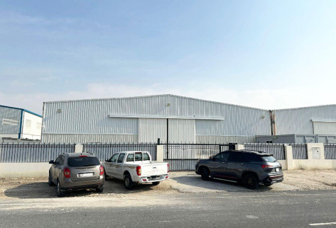 LARGE 5,100 SQM WAREHOUSE - BIRKAT AL AWAMER