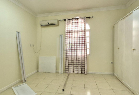 UF 4BHK Compound Villa In Thumama With Big Terrace