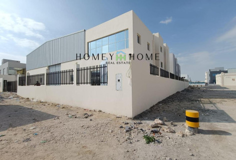 Store Two Story With 8 rooms In Berkit Al Awamer