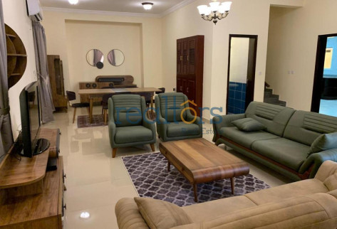 Grab Deal 4BHK Villa Compound SF/FF, W&Wo Backyard