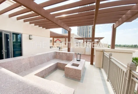 5 BHK VILLA WITH PRIVATE POOL. BILLS INCLUDED