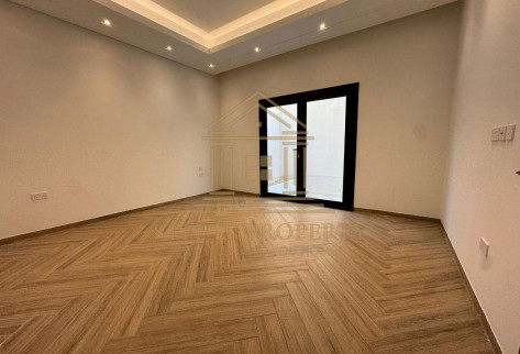5+1Bed |Semi Furnished | super luxury in Al Azizia
