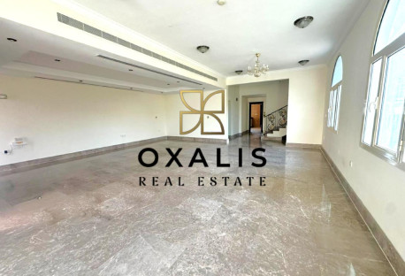 Commercial Villa for Multiple Business Activities