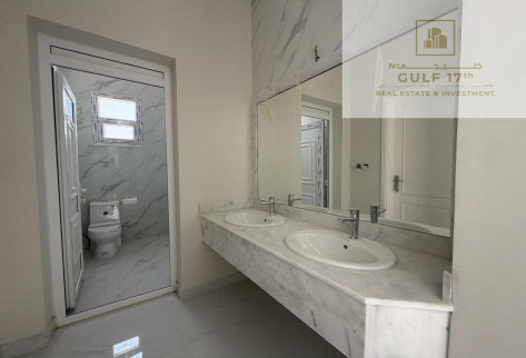SPACIOUS 8 BEDROOMS MASTER VILLA AIN KHALID