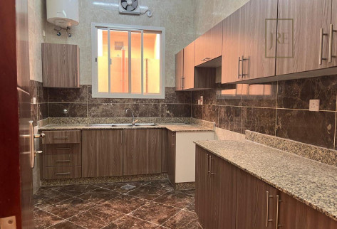 Spacious 3 Bedroom Compound Villa In Al Sakama