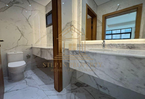5+1Bed |Semi Furnished | super luxury in Al Azizia