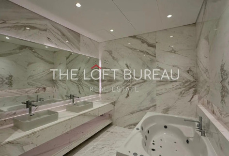 Luxury Penthouse | Fully Renovated | Sea View
