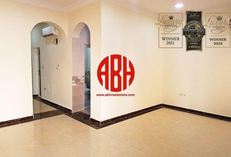 SPACIOUS 7 BDR VILLA | FAMILY | STAFF ACCOMODATION - Villa in Al Markhiya Street