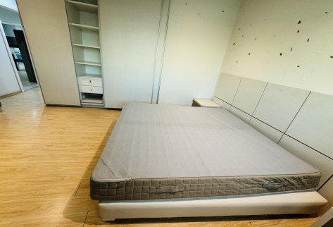 AMAZING ONE BEDROOM FULLY FURNISHED AND INCLUDING