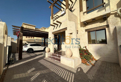 Rustic charm, cozy 3BR with Garden in a Compound