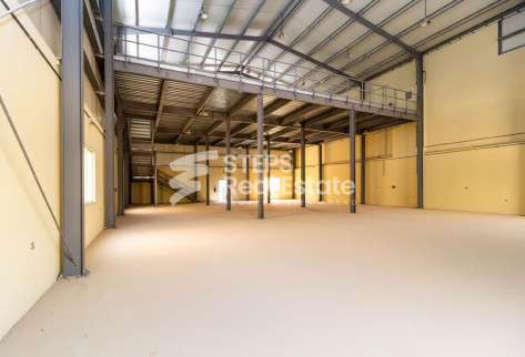 Brand New and Spotless Warehouse with Rooms - warehouse in East Industrial Street