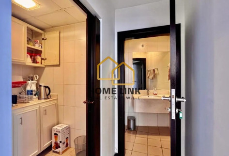 HIGH FLOOR OFFICES FOR RENT | PRIME LOCATION