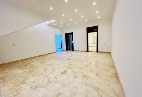CORNER VILLA | 14 BEDROOMS | LIFT | AL KHEESA