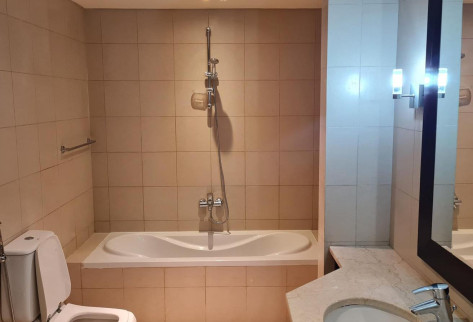GREAT VIEWS | SEMI-FURNISHED 1BR IN THE PEARL