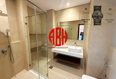 BILLS FREE | MODERN 2 BR FURNISHED |PRIME LOCATION