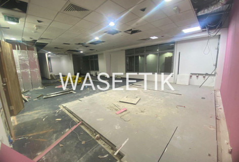 Commercail Office in a Premium Location - Midmac
