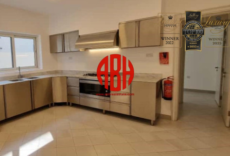SPACIOUS 3BDR+MAID VILLA | PRIME SPOT | POOL | GYM