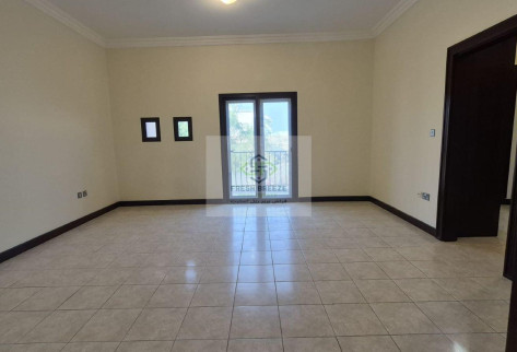 3BDR Plus Maid Room Compound Villa In Old Airport.