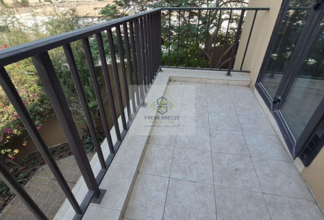 3BDR Plus Maid Room Compound Villa In Old Airport.