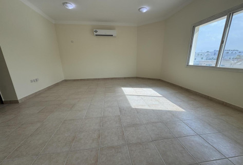 AFFORDABLE ATTACHED VILLA IN PRIME LOCATION