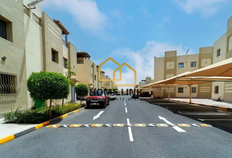 NO AGENCY FEE | 5BHK VILLA | COMPOUND | TITLE DEED