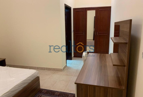 Grab Deal 4BHK Villa Compound SF/FF, W&Wo Backyard