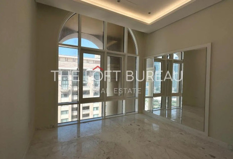 Luxury Penthouse | Fully Renovated | Sea View