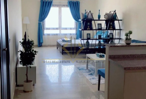 Studio Apartment in Porto Arabia with Sae view