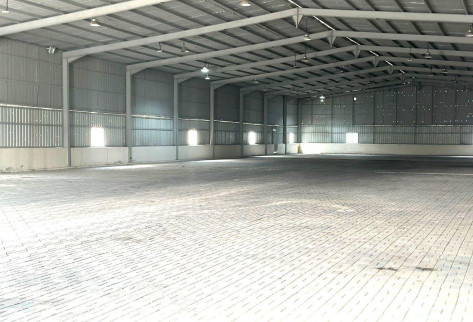 LARGE 5,100 SQM WAREHOUSE - BIRKAT AL AWAMER