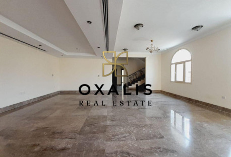 Commercial Villa for Multiple Business Activities