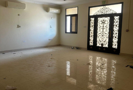 SPACIOUS COMMERCIAL VILLA FOR RENT IN AL DUHAIL - Commercial Villa in Duhail Villas