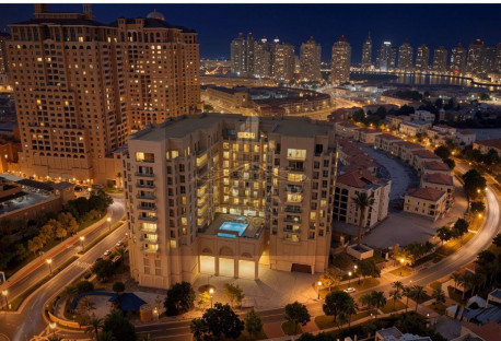 In the heart of The Pearl-Qatar, home to the large - Apartment in West Porto Drive