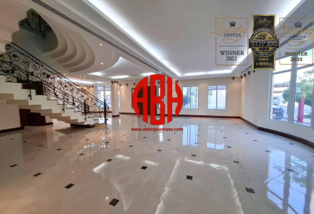 HUGE FAMILY VILLA | 5 BDR + MAID | BEACH ACCESS