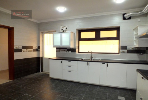 4BR Villa Compound For Rent In Abu Hamour