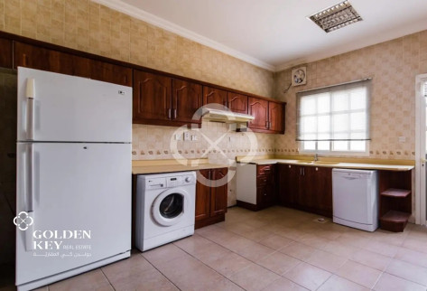 Semi-Furnished | Spacious 3BR Villa in Ain Khalid