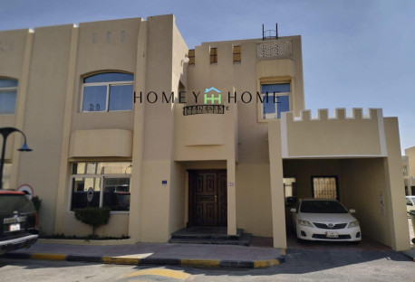 villa 4BHK IN COMPOUND IN ALGHARAFA,BALCONY - Villa in Souk Al gharaffa