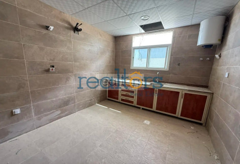 Brand New Warehouse with12 Rooms for Rent